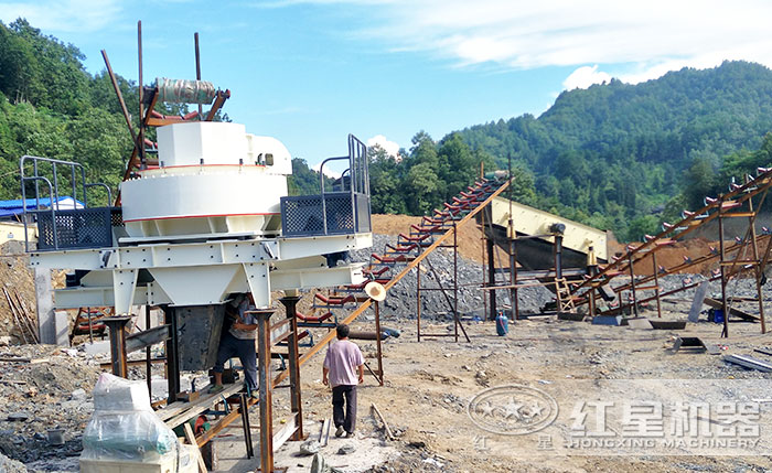 時(shí)產(chǎn)50-60噸建筑垃圾沖擊式破碎機(jī)哪里便宜？河南廠(chǎng)家有推薦嗎？